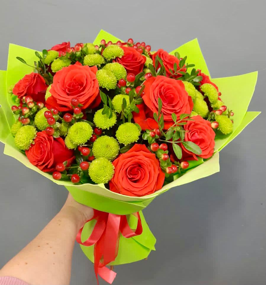 Букет цветов из: Хризантемы и Розы в Казинке Ставропольский край