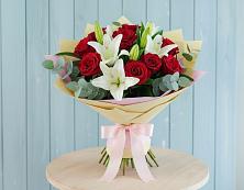 Букет цветов из:  Лилии и Розы в Казинке Ставропольский край