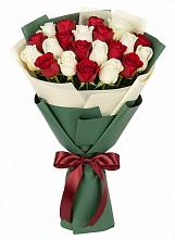 Букет Микс из красных и белых роз #REPLACE_PRED# Казинке Ставропольский край