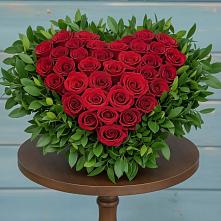 Цветочная композиция из Розы в виде сердца #REPLACE_PRED# Казинке Ставропольский край