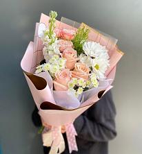 Букет цветов из:  Хризантемы и Розы в Казинке Ставропольский край