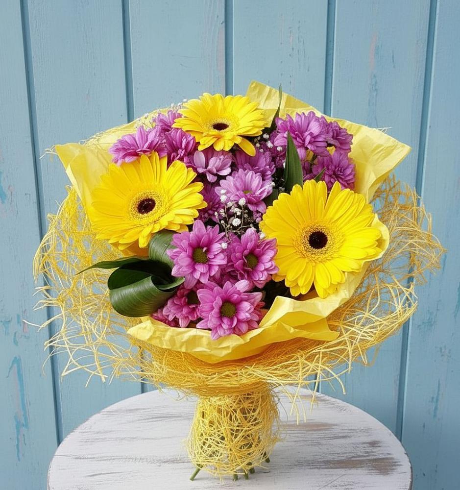 Букет цветов из: Хризантемы и Герберы в Казинке Ставропольский край