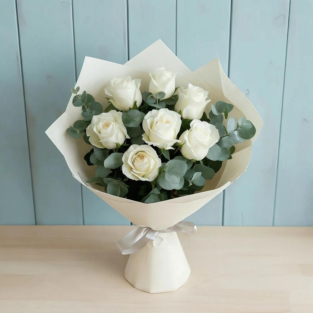 Букет Белые розы в Эвкалипте в Казинке Ставропольский край