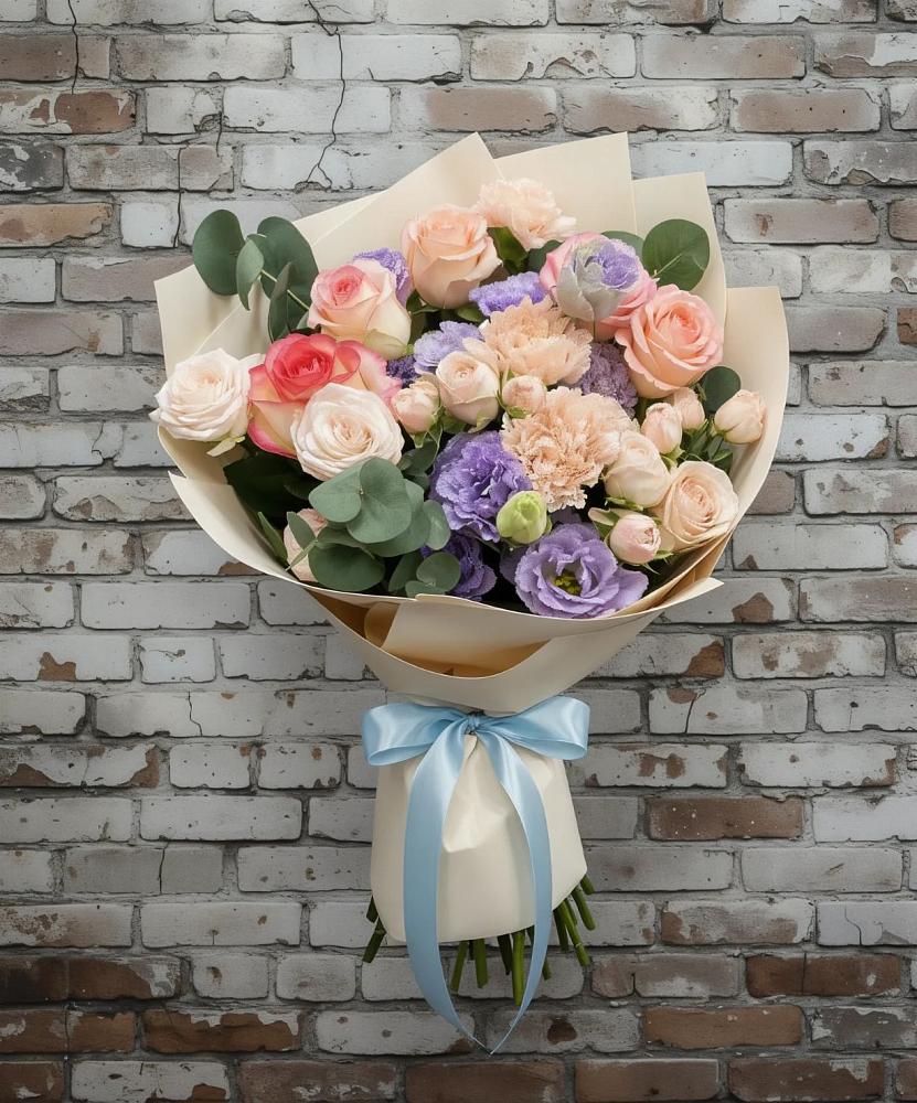 Букет цветов из: Розы, Лизиантусы и Гвоздики в Казинке Ставропольский край