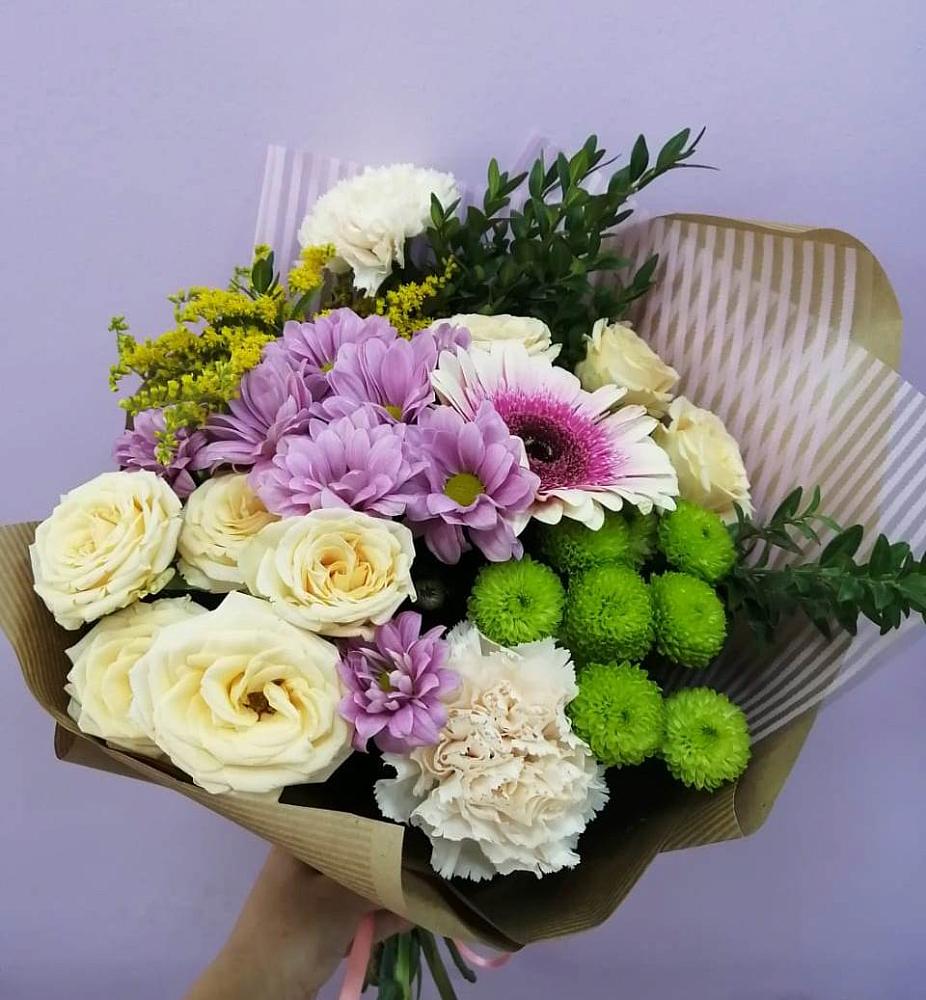 Букет цветов из: Хризантемы, Розы, Гвоздики и Герберы в Казинке Ставропольский край