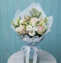Букет цветов из:  Розы и Лизиантусы в Казинке Ставропольский край